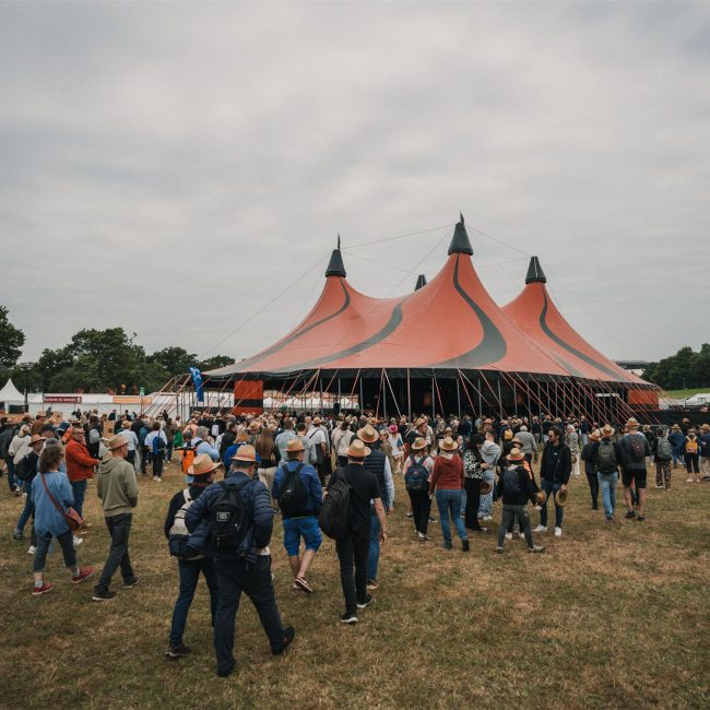 Le groupe Simon est lié depuis plusieurs années au festival des Vieilles Charrues. ©Antoin Borzeix